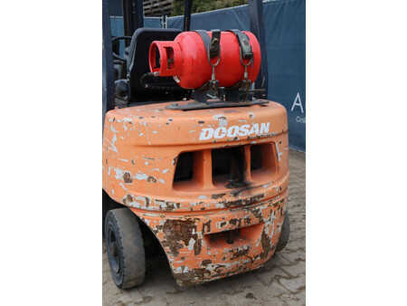 Carretilla elevadora GLP - Doosan G25G-5 (17)