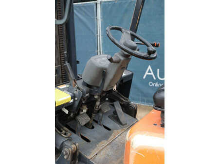 Carretilla elevadora GLP - Doosan G25G-5 (25)