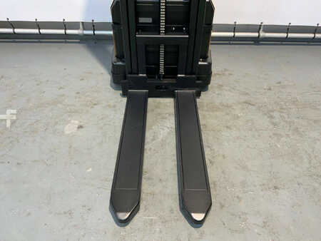 Hochhubwagen 2024  EP Equipment EST 124 (9)