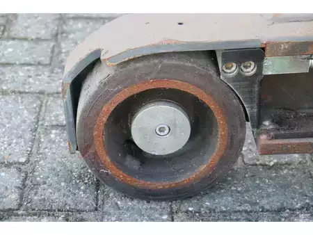 Carrelli retrattili 2010  Jungheinrich ETV 112 (13)