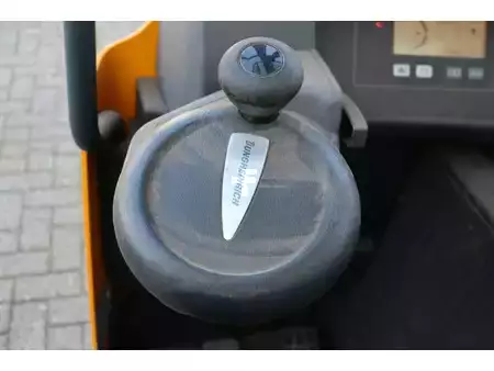 Carrelli retrattili 2010  Jungheinrich ETV 112 (21)