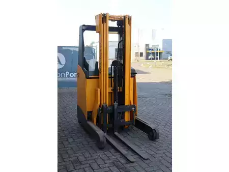 Carrelli retrattili 2010  Jungheinrich ETV 112 (7)