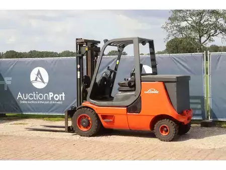 Elektro 4 Rad 2007  Linde E40P (3)