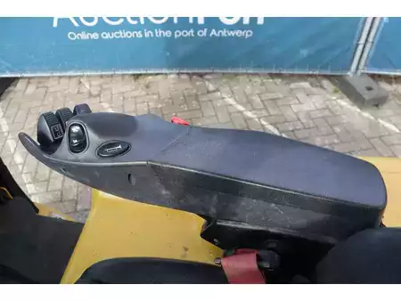 Chariots électriques à 4 roues 2017  Yale ERP25VL (27)