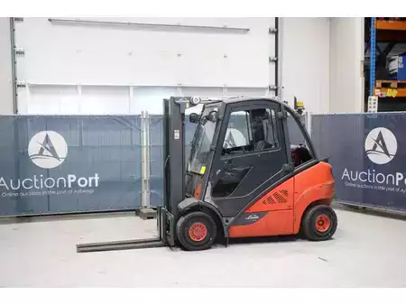 Gas gaffeltruck 2016  Linde H25T-02 (1)