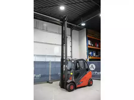 Gas gaffeltruck 2016  Linde H25T-02 (29)