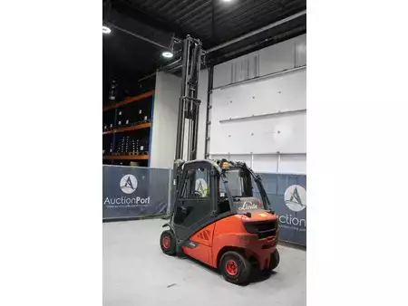 Gas gaffeltruck 2016  Linde H25T-02 (31)