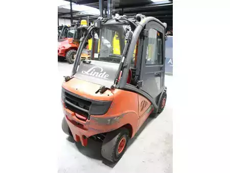 Gas gaffeltruck 2016  Linde H25T-02 (5)