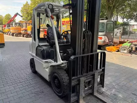 Dieselový VZV 2017  Unicarriers Y1D2A25Q (6)