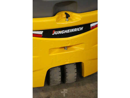 Sähkö - 4 pyör 2016  Jungheinrich EFG 216k (14)