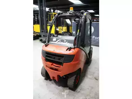 LPG Forklifts 2015  Linde H30t-02 (5)