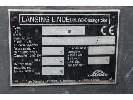 Eléctrica de 4 ruedas 2002  Linde E25-02 (13)