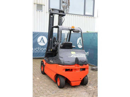 Eléctrica de 4 ruedas 2002  Linde E25-02 (4)