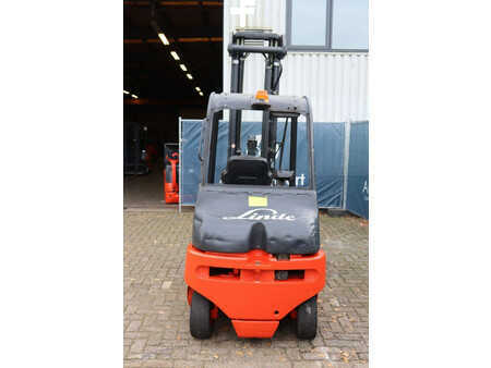 Eléctrica de 4 ruedas 2002  Linde E25-02 (5)