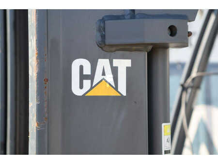 Elektromos 4 kerekű - CAT Lift Trucks 2EP500 (12)