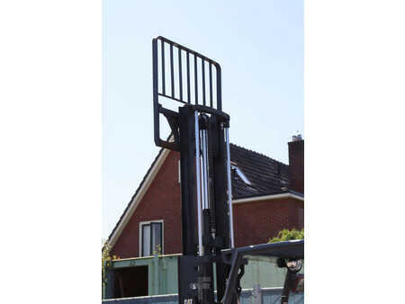 Elektromos 4 kerekű - CAT Lift Trucks 2EP500 (40)