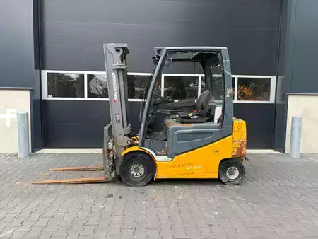 Electric - 4 wheels 2015  Jungheinrich EFG425K (2)