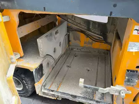 Electric - 4 wheels 2015  Jungheinrich EFG425K (7)