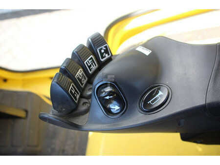 Chariots élévateurs GPL 2011  Hyster S7.0FT (23)