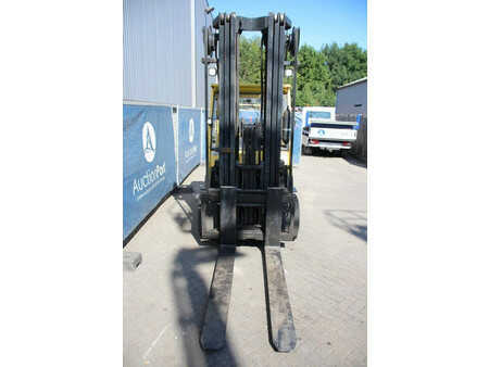 Chariots élévateurs GPL 2011  Hyster S7.0FT (7)