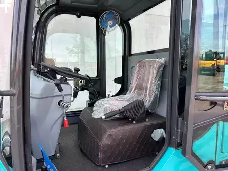 Terepjáró targonca 2025  Machpro MP-T320A (35)