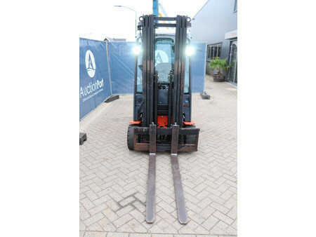 Elektro 4 Rad 2017  Toyota 8FBM20T (8)