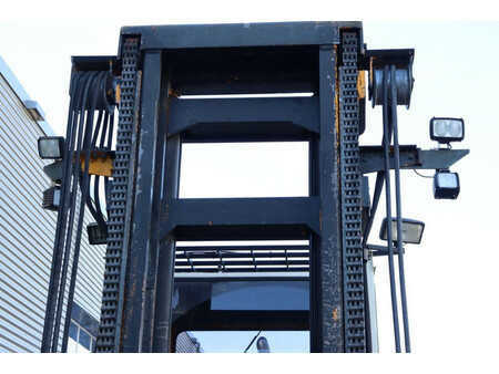 Container Handlers 1999  Svetruck 1260-30 (12)