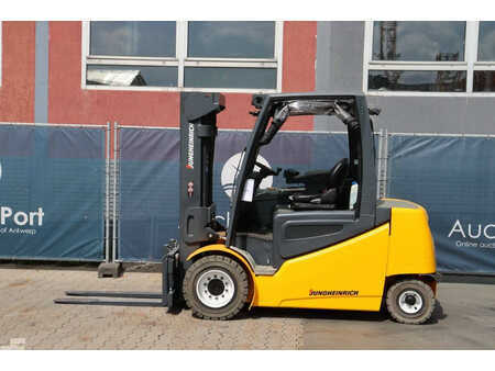 El Truck - 4-hjul 2015  Jungheinrich EFG 550 (2)