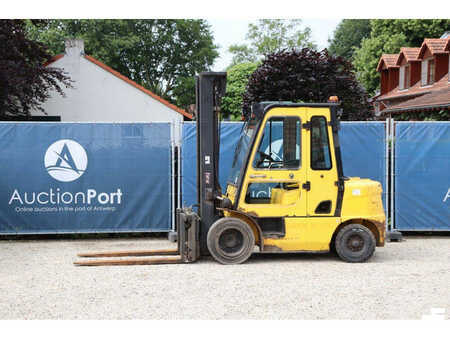 Diesel Forklifts 2013  Hyundai 30D-7E (1)