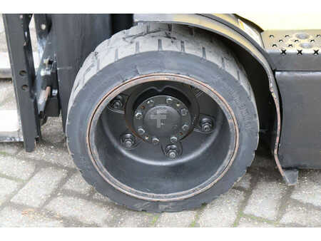 Carrelli elettrici 4 ruote 2015  Hyster E3.2XN (13)