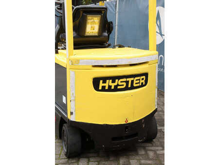 Carrelli elettrici 4 ruote 2015  Hyster E3.2XN (18)