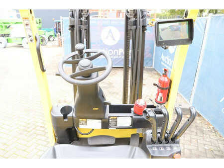 Carrelli elettrici 4 ruote 2015  Hyster E3.2XN (21)