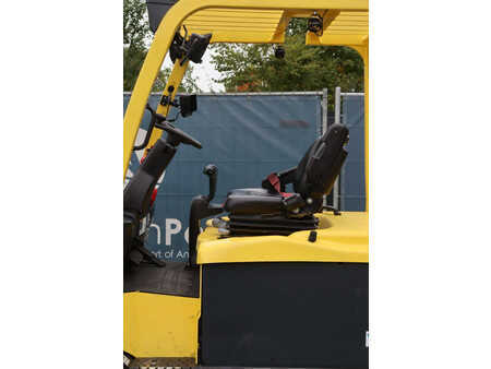 Carrelli elettrici 4 ruote 2015  Hyster E3.2XN (22)