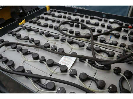 Carrelli elettrici 4 ruote 2015  Hyster E3.2XN (34)