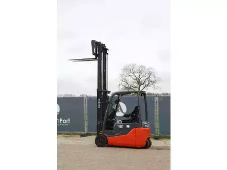 Chariots électriques à 4 roues 2018  Toyota 8FBE16T (37)