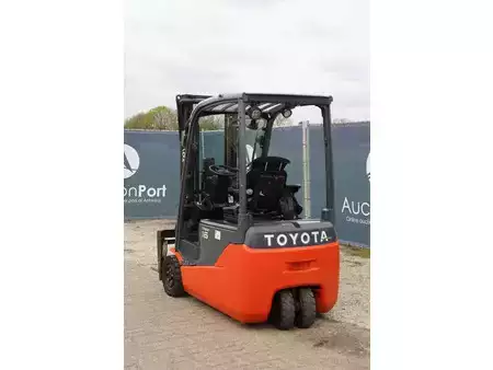 Chariots électriques à 4 roues 2018  Toyota 8FBE16T (4)