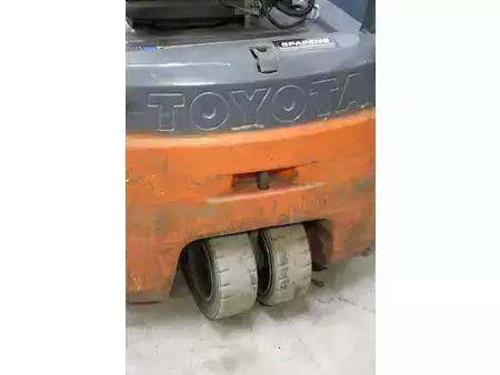 Elektro čtyřkolový VZV 2018  Toyota 8FBE18T (15)