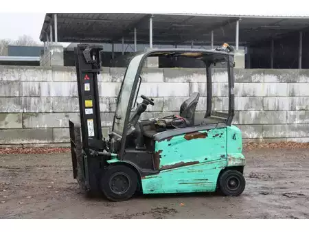 Eléctrica de 4 ruedas 2018  Mitsubishi FB35N (1)