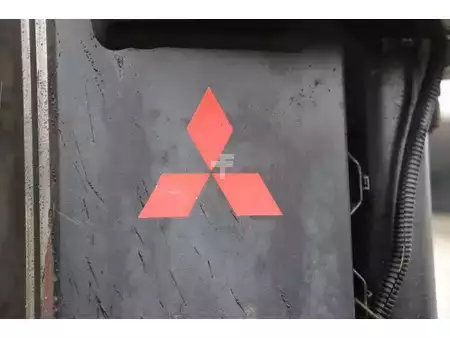 Eléctrica de 4 ruedas 2018  Mitsubishi FB35N (11)