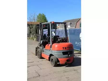 Gas truck 1998  Toyota 02-6FGF30 (4)