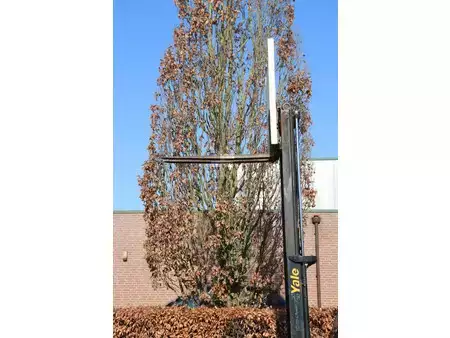 LPG VZV 2014  Yale GLP16VX (29)