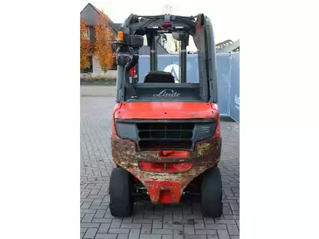 Diesel heftrucks 2016  Linde H35D (5)