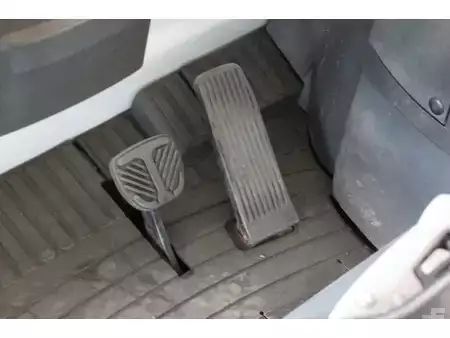 Elektrisk- 4 hjul 2018  Unicarriers AG2N1L18Q (20)