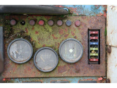 Terénní vysokozdvižný vozík 1990  Manitou M430CP (22)