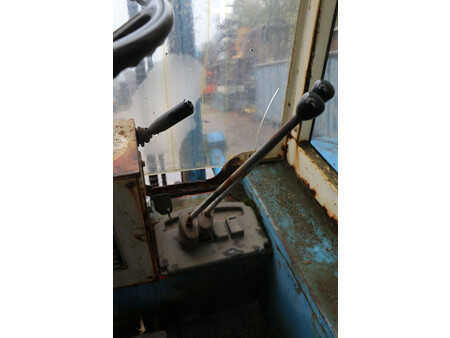 Terénní vysokozdvižný vozík 1990  Manitou M430CP (25)