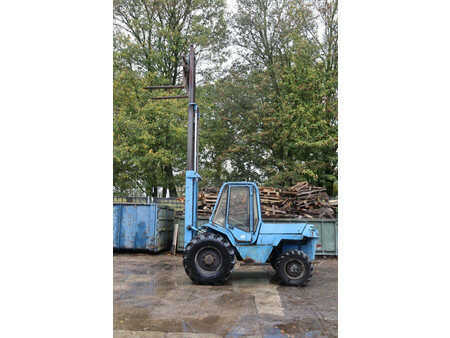 Terénní vysokozdvižný vozík 1990  Manitou M430CP (32)