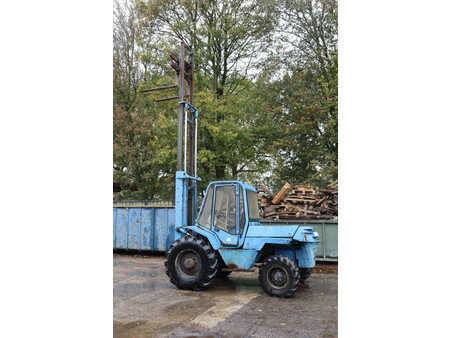 Terénní vysokozdvižný vozík 1990  Manitou M430CP (33)