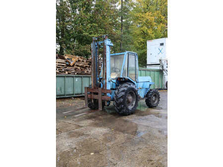 Terénní vysokozdvižný vozík 1990  Manitou M430CP (9)