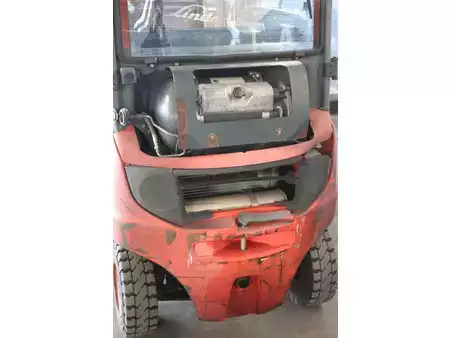 Wózki gazowe 2012  Linde H16T-01 (18)