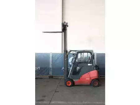 Wózki gazowe 2012  Linde H16T-01 (31)